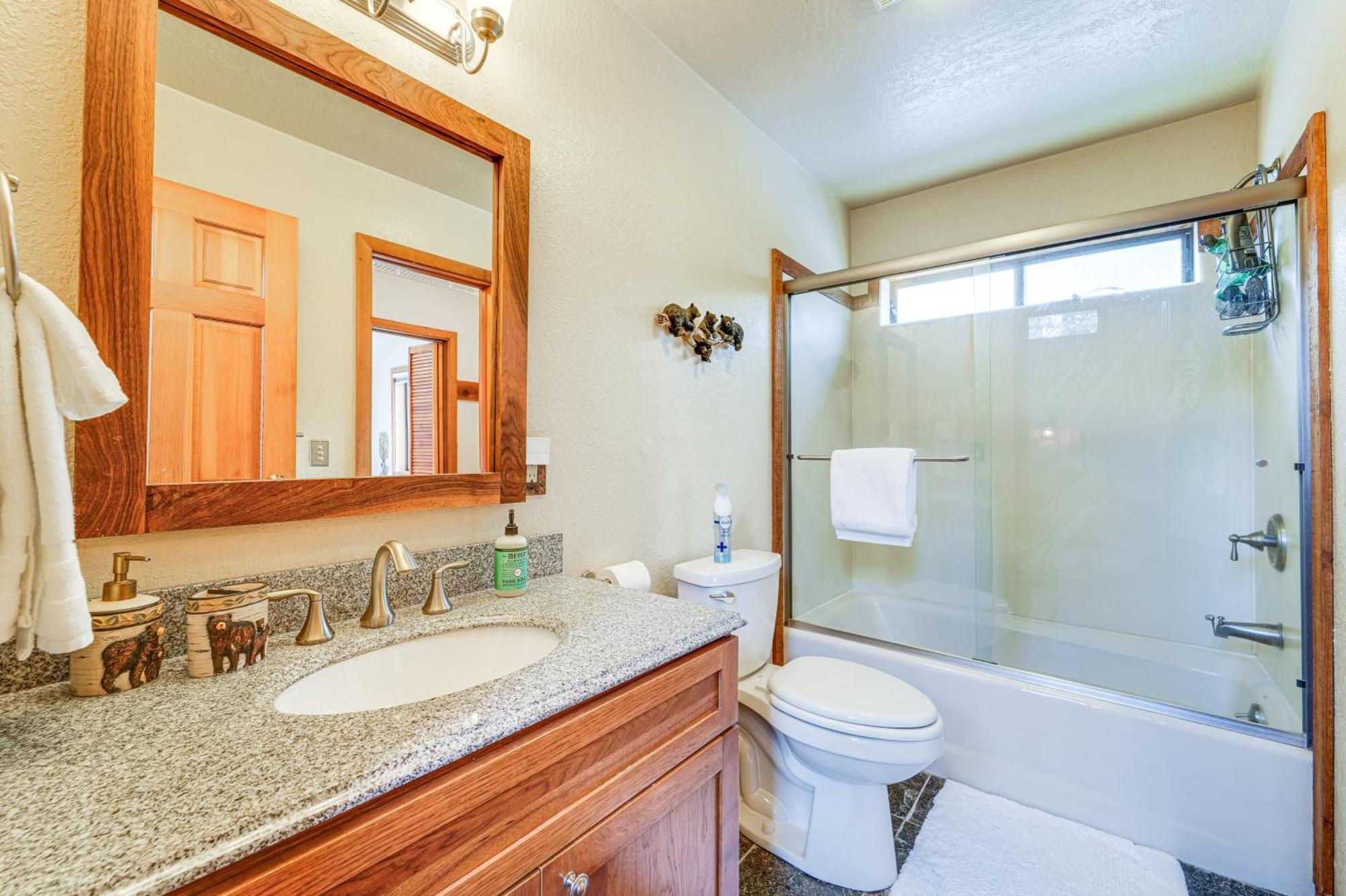 Family-Friendly Truckee Cabin In Tahoe Donner! ภายนอก รูปภาพ