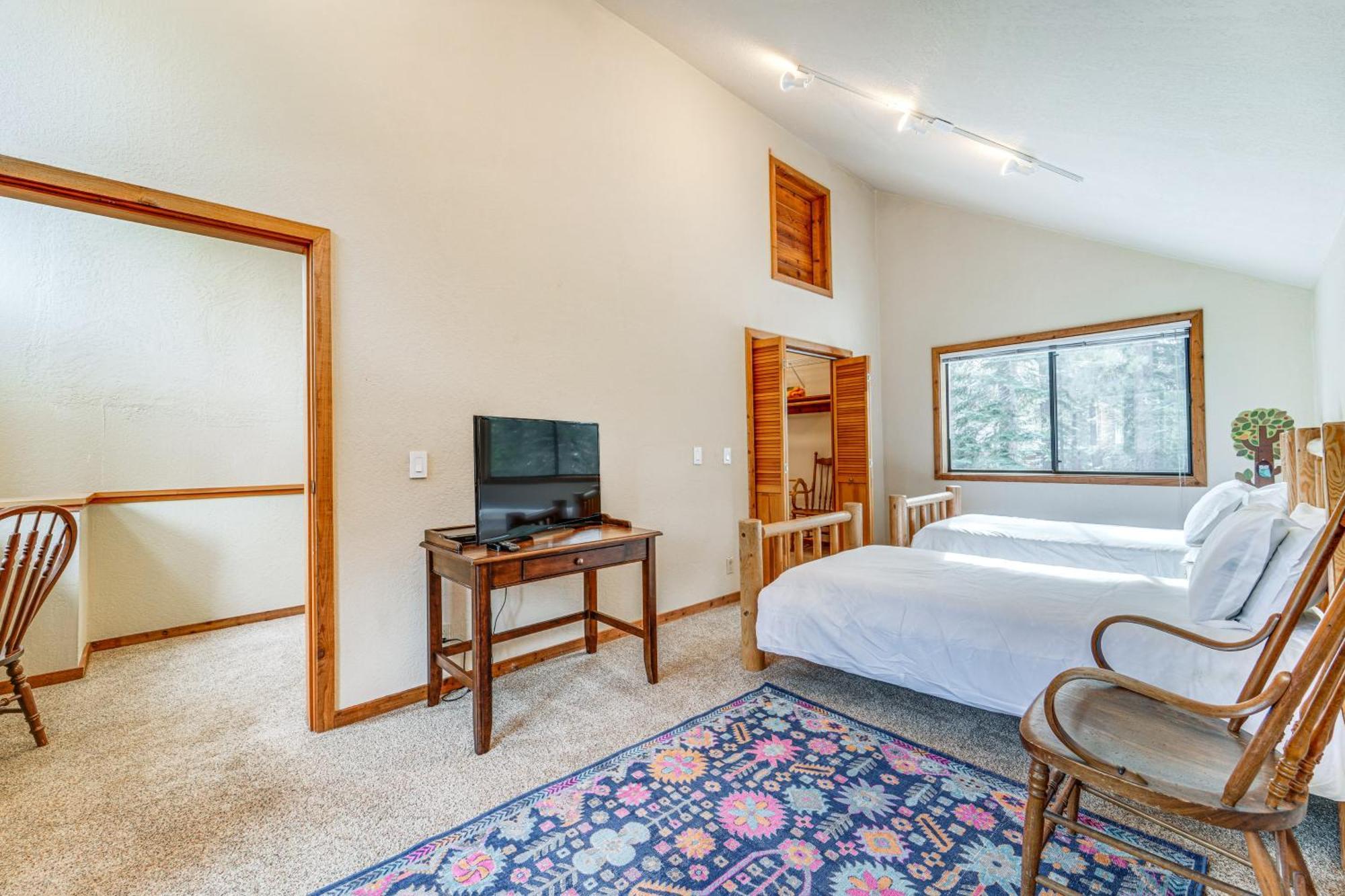 Family-Friendly Truckee Cabin In Tahoe Donner! ภายนอก รูปภาพ